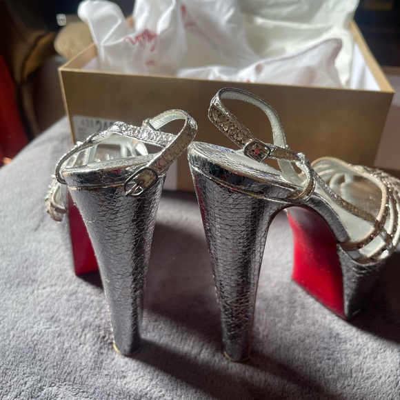 Women shoe - Picture 3 of 7